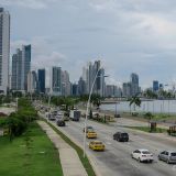 Blick auf die moderne Skyline von Panama City. 
