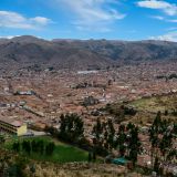 Blick auf das Dächermeer der ehemaligen Inka-Hauptstadt Cusco ...
