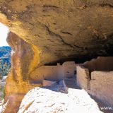 In diesen Felshöhlen lebten vor über 700 Jahren Indianer ...
