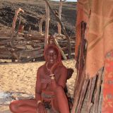 Besuch eines traditionellen Himba-Dorfes in Purros.
